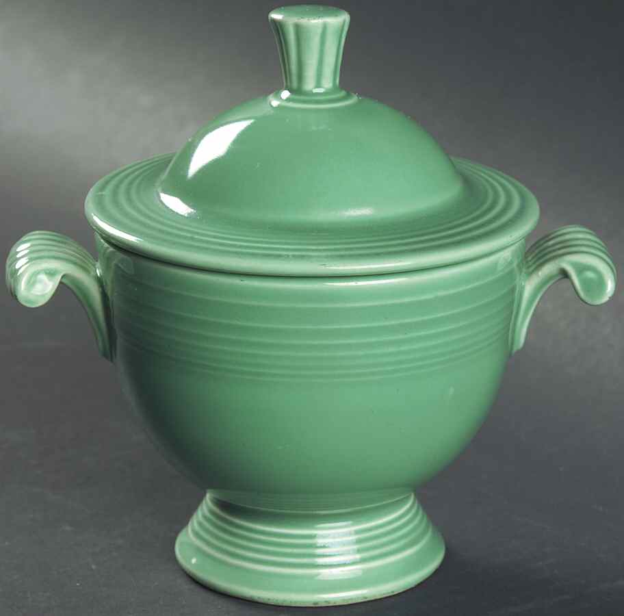 Fiesta Light Green (Older) Sugar Bowl & Lid by Homer Laughlin -1