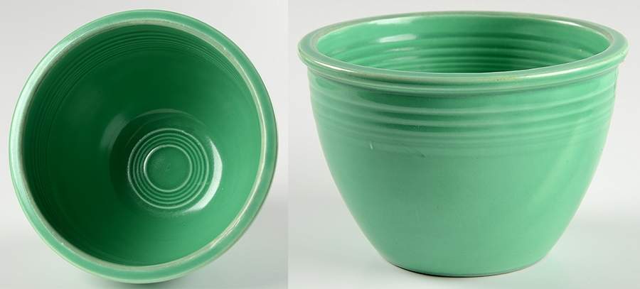 Fiesta Light Green (Older) 5 3/4" Nested Mixing Bowl w/Center Interior Rings by Homer Laughlin -1