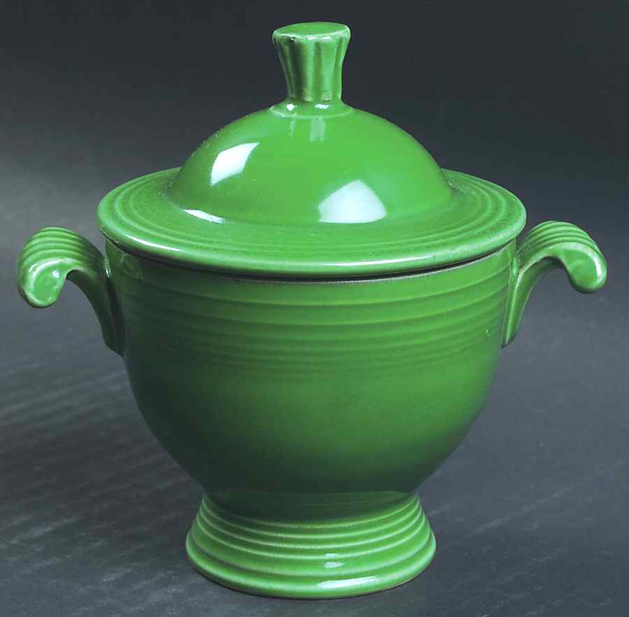 Fiesta Medium Green (Older) Sugar Bowl & Lid by Homer Laughlin -1