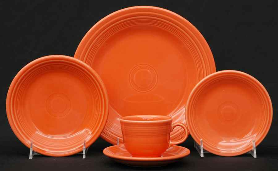 Fiesta Persimmon (Intro 1989) 5 Piece Place Setting by Homer Laughlin -1