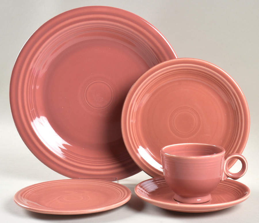 Fiesta Rose (Older) 5 Piece Place Setting by Homer Laughlin -1