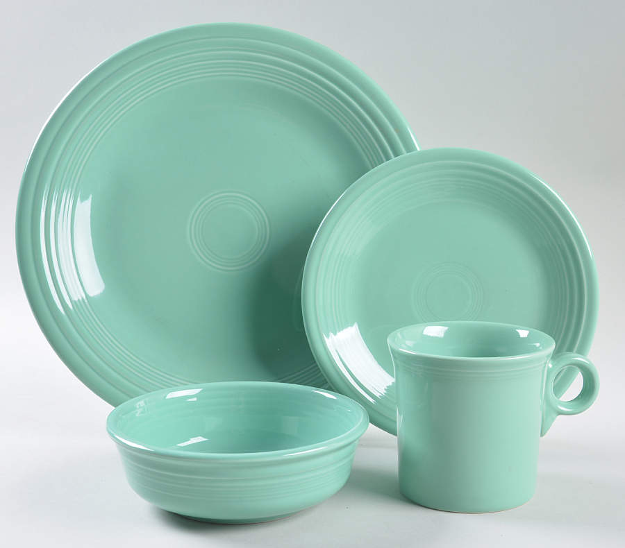 Fiesta Sea Mist Green (Intro 1989) 4 Piece Place Setting by Homer Laughlin -1
