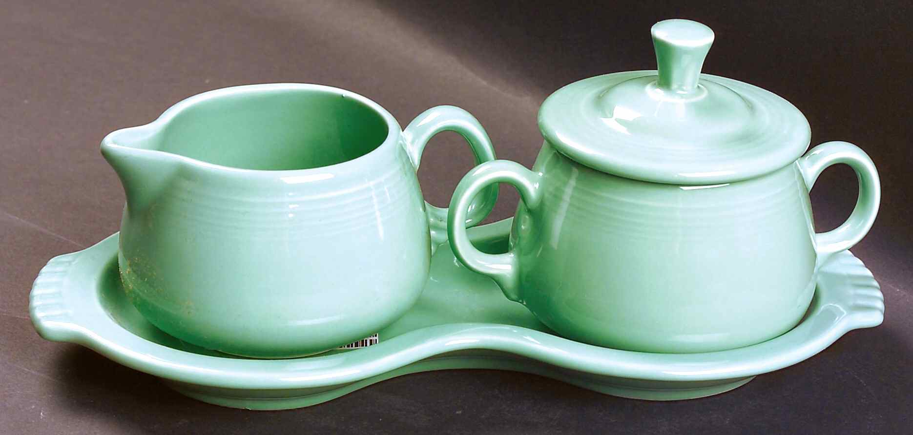 Fiesta Sea Mist Green (Intro 1989) Creamer & Sugar with Lid & Tray Set by Homer Laughlin -1