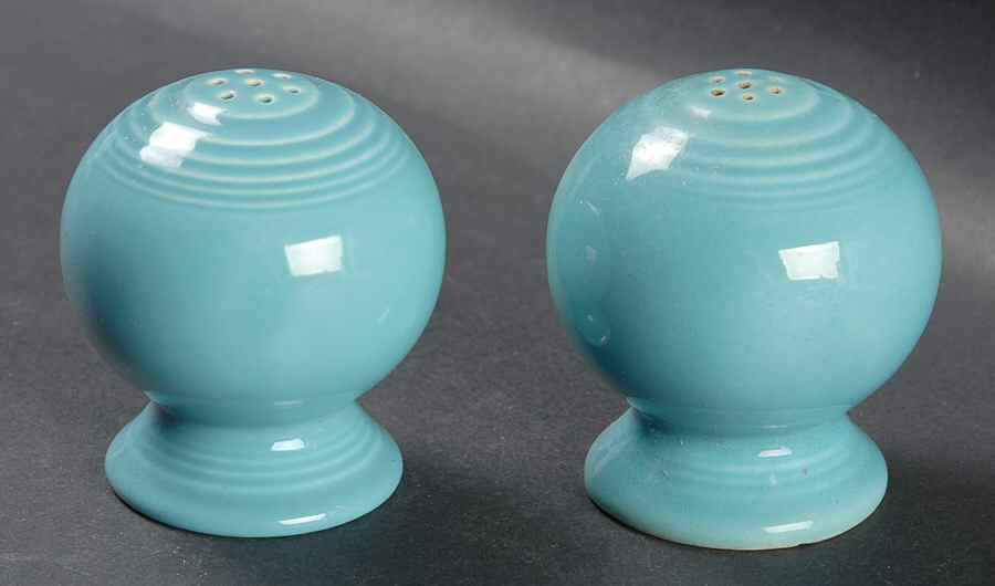 Fiesta Turquoise (Older) Salt & Pepper Set by Homer Laughlin -1