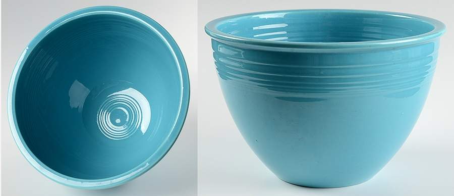 Fiesta Turquoise (Older) 9" Nested Mixing Bowl w/Center Interior Rings by Homer Laughlin -1