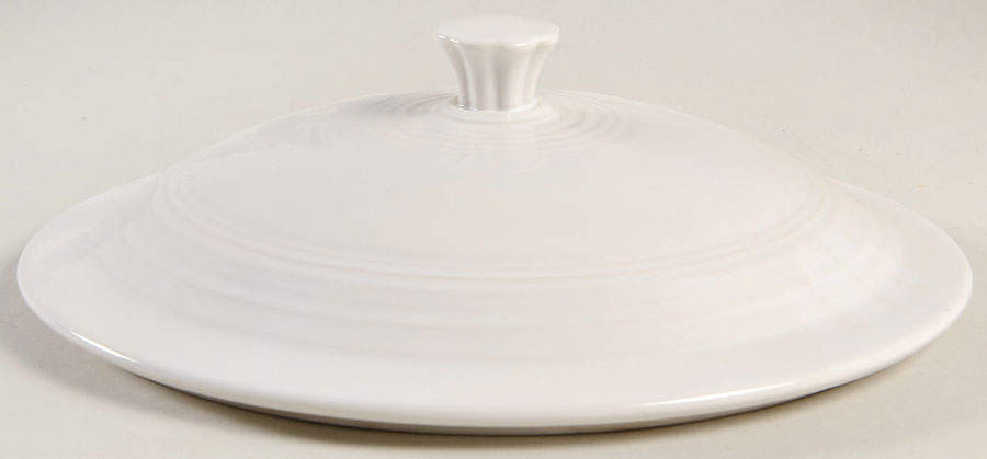 Fiesta White (Intro 1986) Lid for 2.5 Qt Round Casserole by Homer Laughlin -1