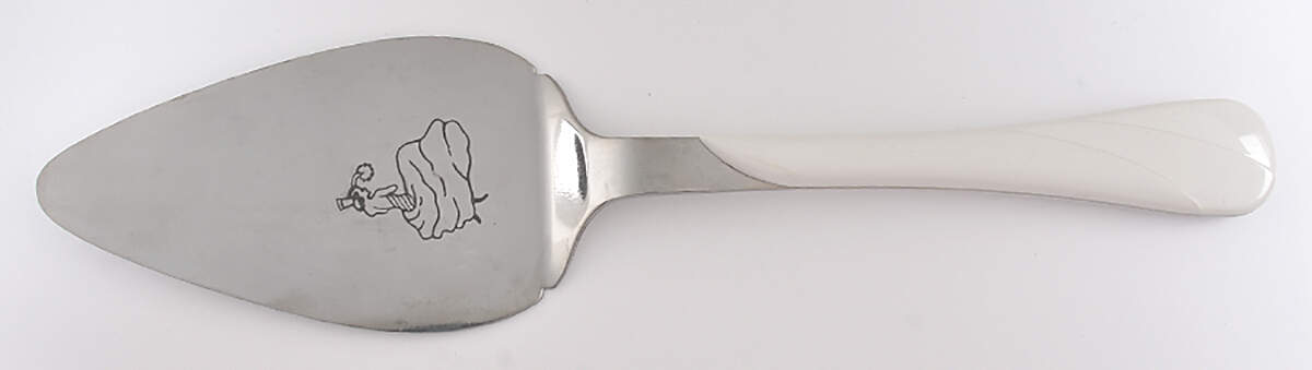 Fiesta White (Intro 1986) Pie Server with Stainless Blade by Homer Laughlin -1