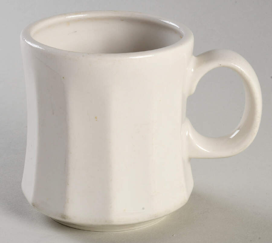 Fiesta White (Intro 1986) Tower Mug by Homer Laughlin -1