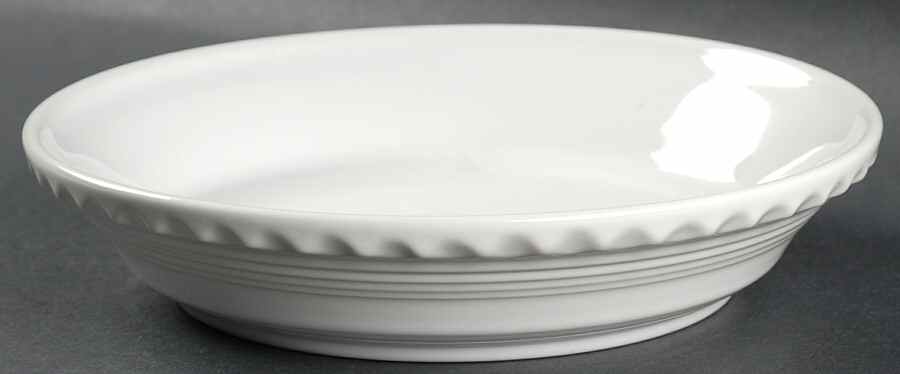 Fiesta White (Intro 1986) 8'' Pie Baking Plate by Homer Laughlin -1