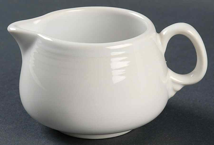 Fiesta White (Intro 1986) Creamer by Homer Laughlin -1