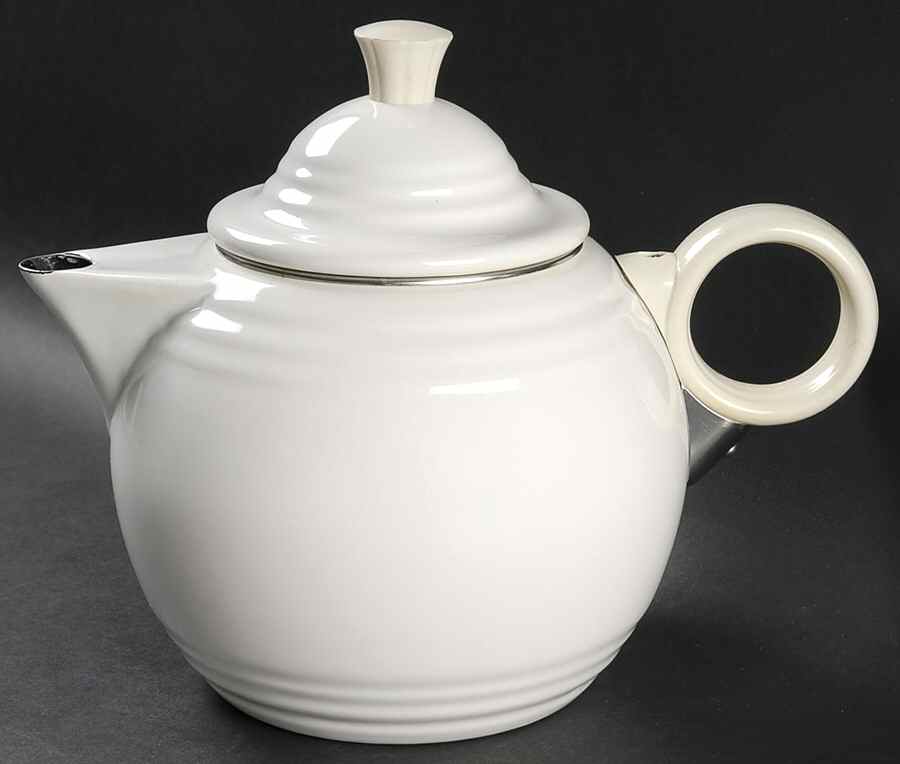Fiesta White (Intro 1986) Metal Kettle & Lid by Homer Laughlin -1