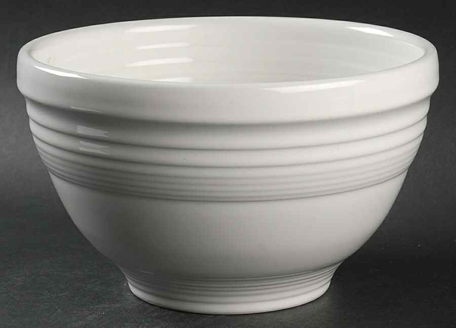 Fiesta White (Intro 1986) 8" Baking Bowl by Homer Laughlin -1