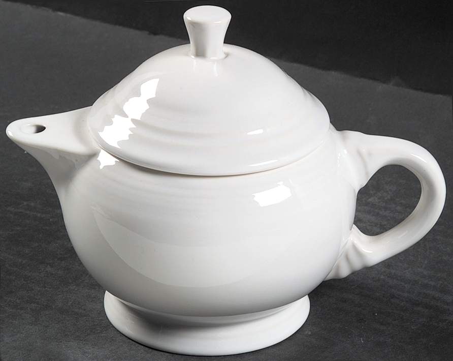 Fiesta White (Intro 1986) Small Teapot & Lid by Homer Laughlin -1