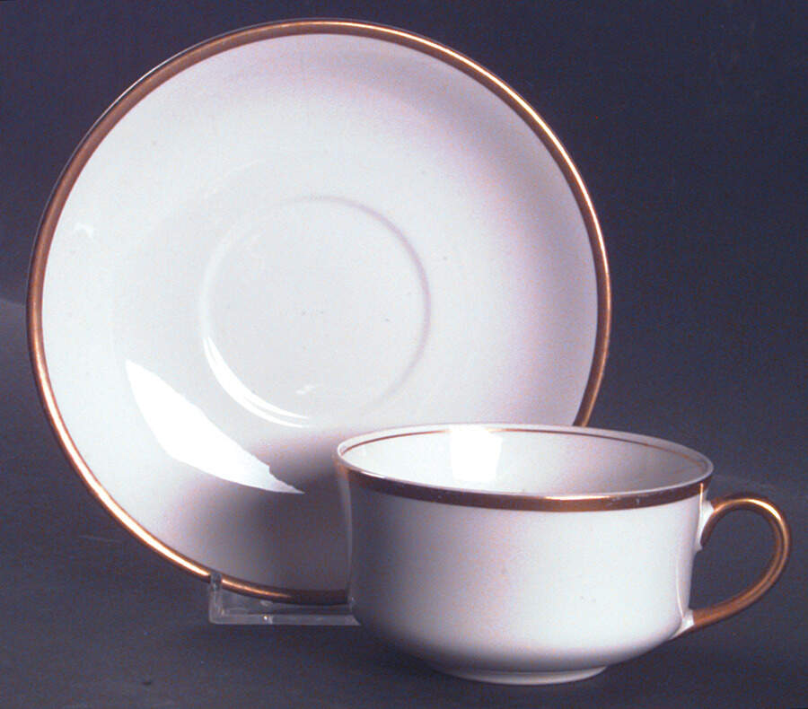 G312 Flat Cup & Saucer Set by Homer Laughlin -1