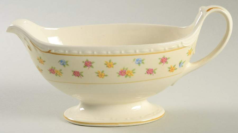 Moselle (Eggshell Georgian) Gravy Boat by Homer Laughlin -1