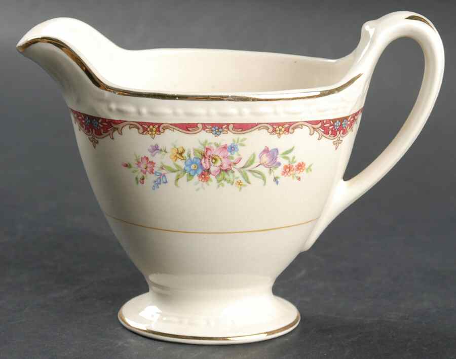 G3320 Creamer by Homer Laughlin -1