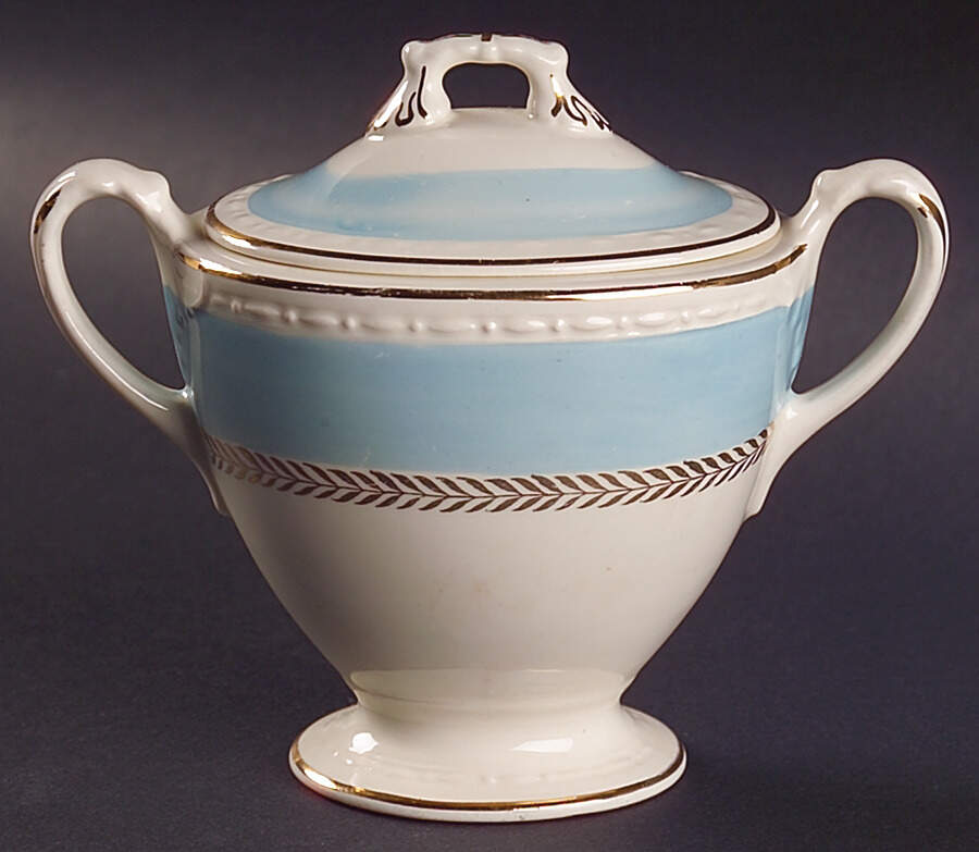 G3353 Sugar Bowl & Lid by Homer Laughlin -1