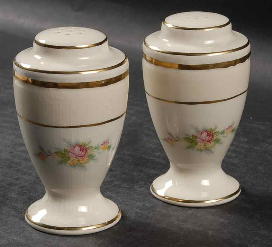 G3356 Salt & Pepper Set by Homer Laughlin -1