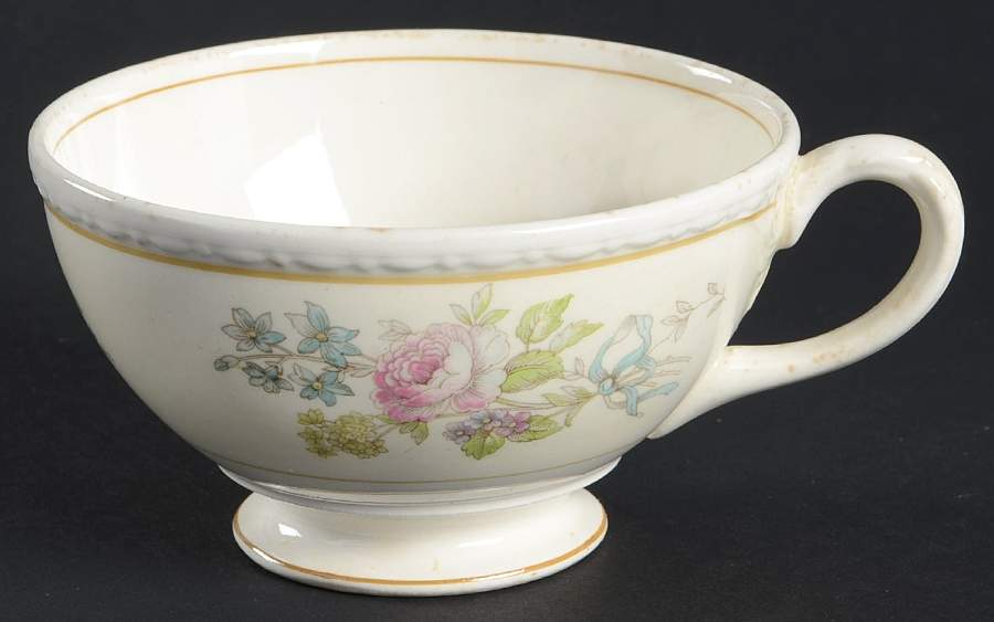 G3365 Footed Cup by Homer Laughlin -1