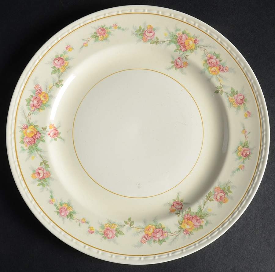 G3370 Luncheon Plate by Homer Laughlin -1