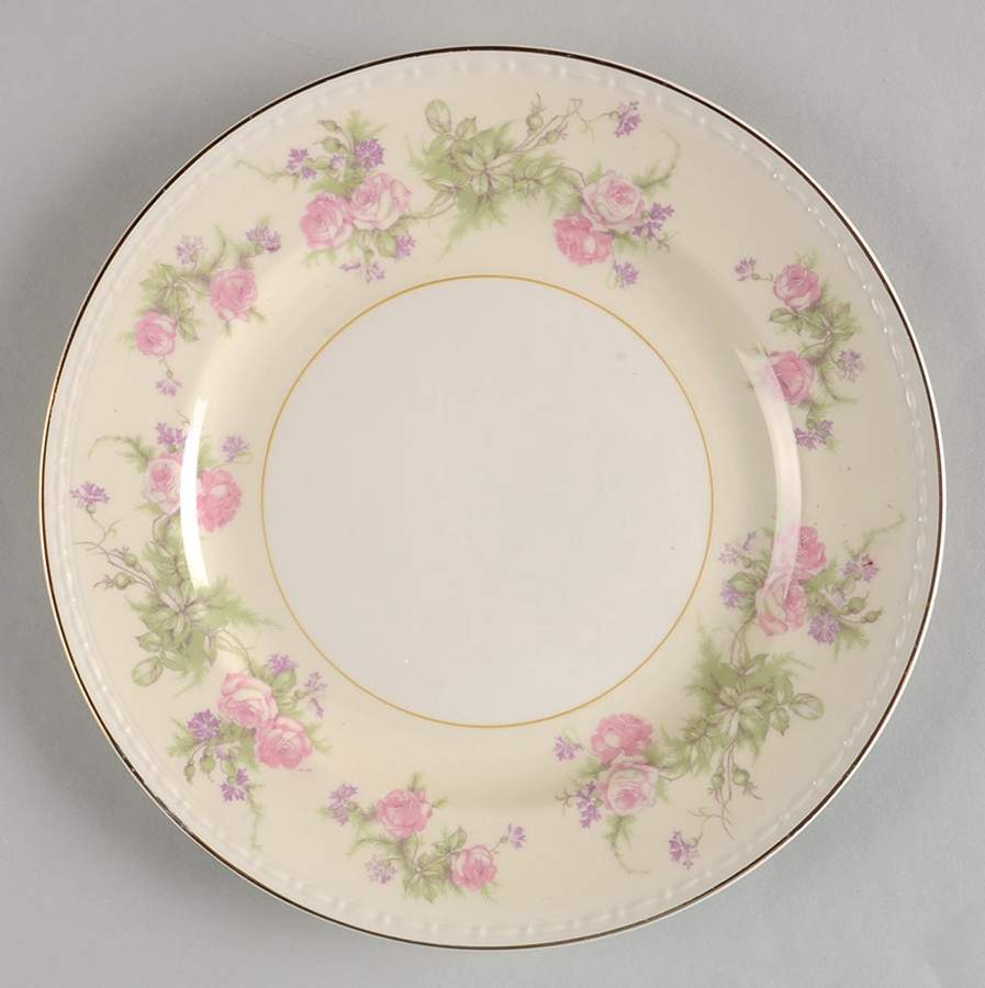 Heather Rose (Eggshell Georgian) Luncheon Plate by Homer Laughlin -1