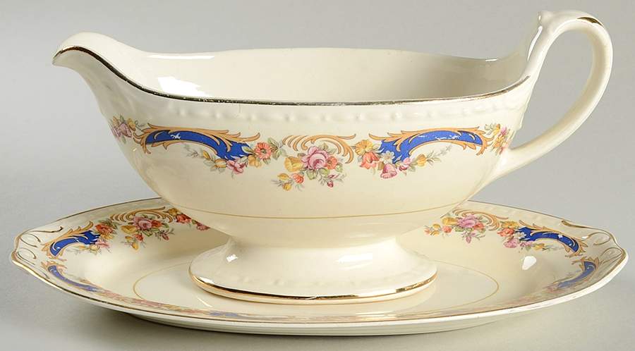 G3384 Gravy Boat & Underplate/Relish by Homer Laughlin -1