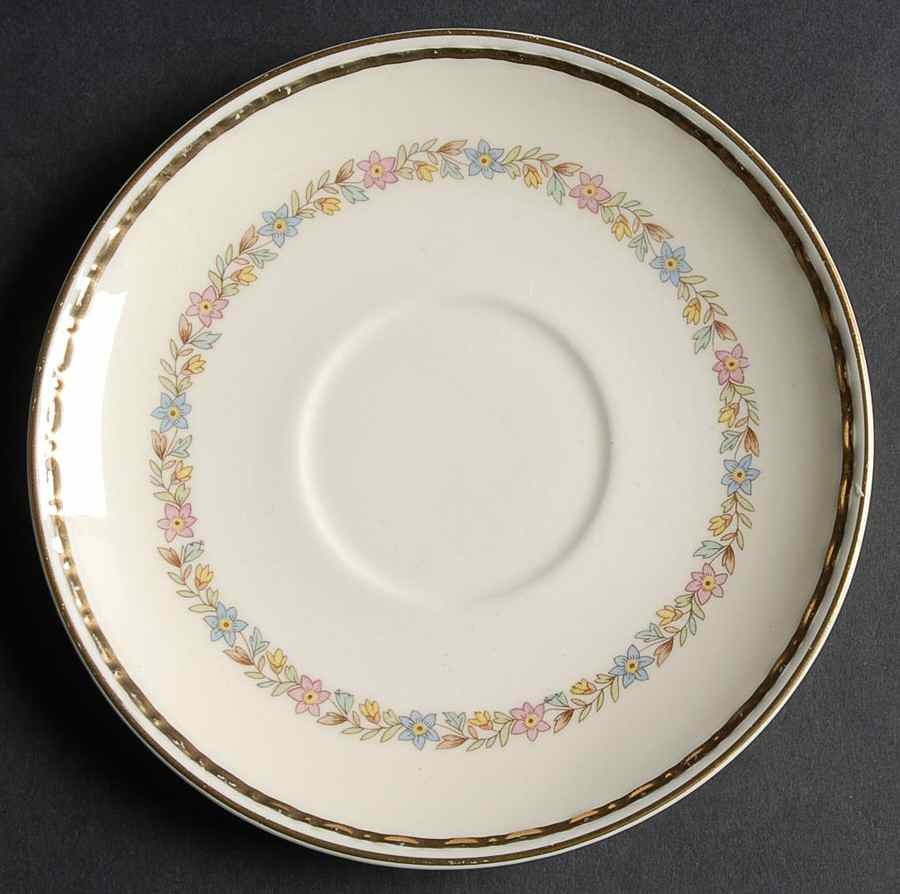 G3388 Saucer by Homer Laughlin -1