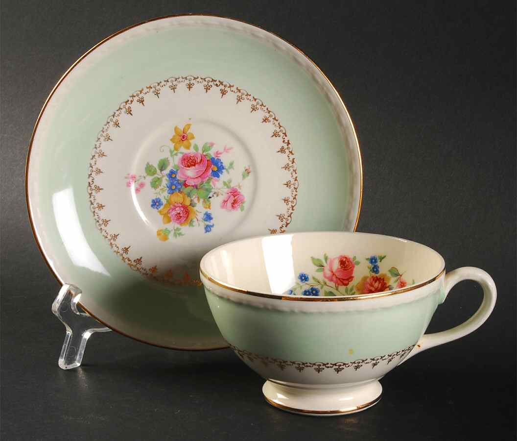 Marilyn Green Footed Cup & Saucer Set by Homer Laughlin -1