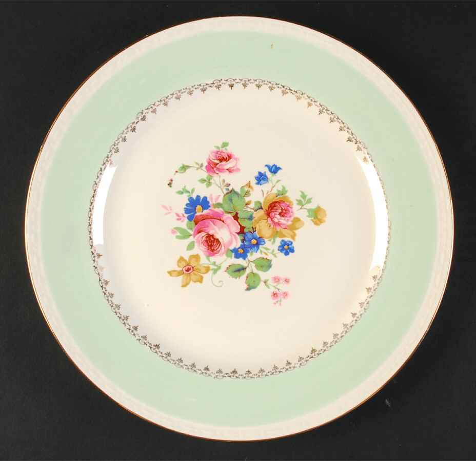 Marilyn Green Dinner Plate by Homer Laughlin -1