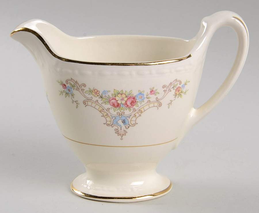 Wedgwood Creamer by Homer Laughlin -1