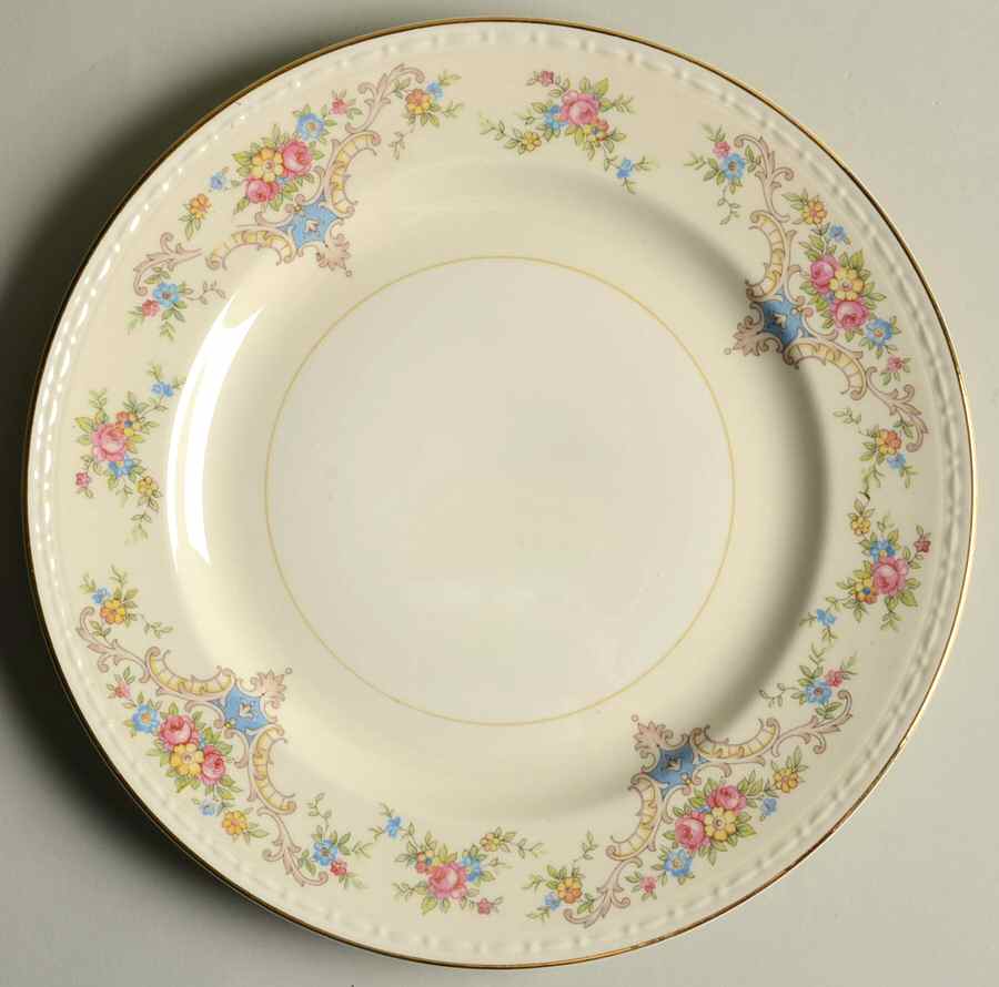 Wedgwood Luncheon Plate by Homer Laughlin -1