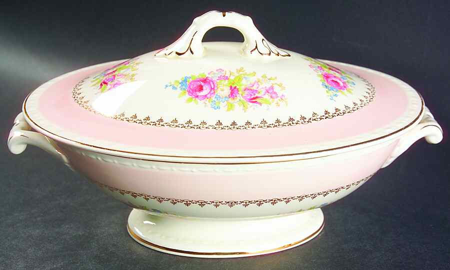 G3467 Oval Covered Vegetable by Homer Laughlin -1