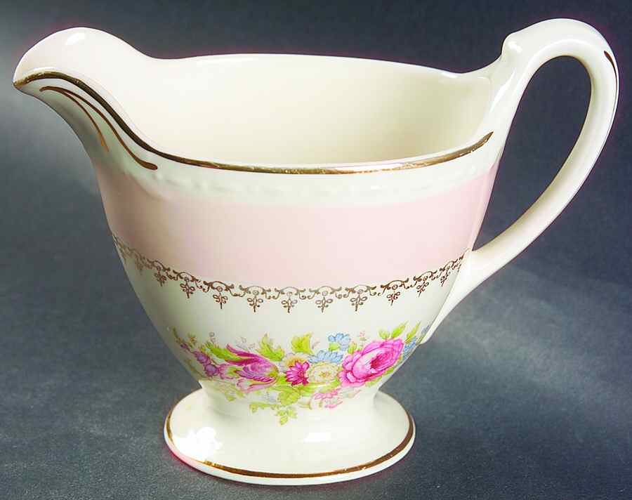 G3467 Creamer by Homer Laughlin -1