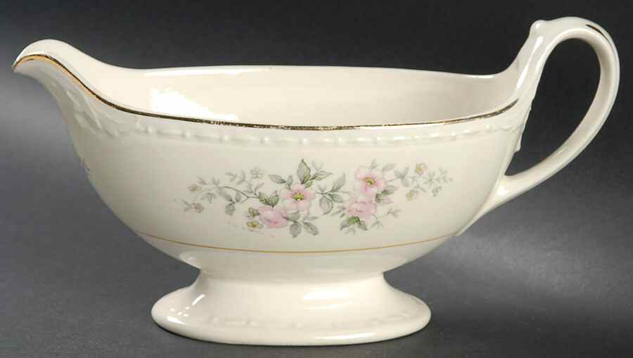 G3516 Gravy Boat by Homer Laughlin -1