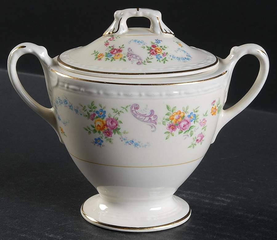 G3352 Sugar Bowl & Lid by Homer Laughlin -1