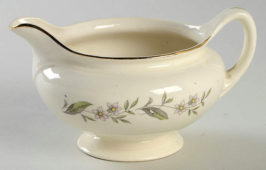 Gardenia Creamer by Homer Laughlin -1