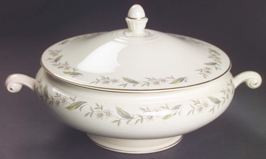 Gardenia Round Covered Vegetable by Homer Laughlin -1