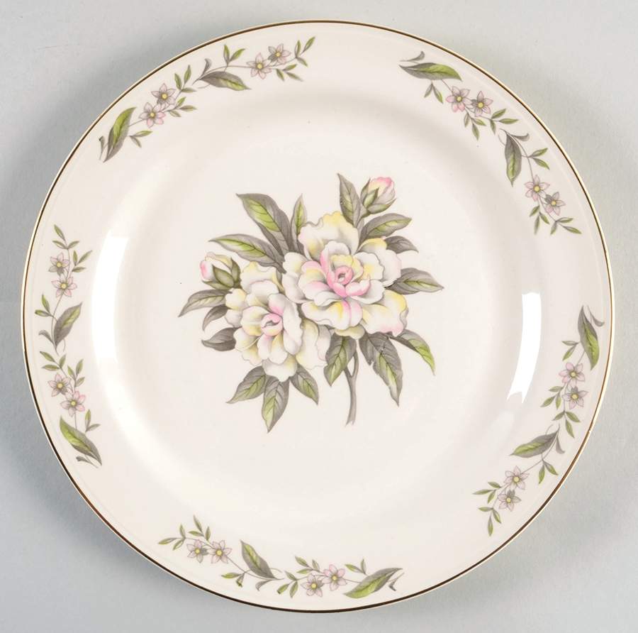 Gardenia Luncheon Plate by Homer Laughlin -1