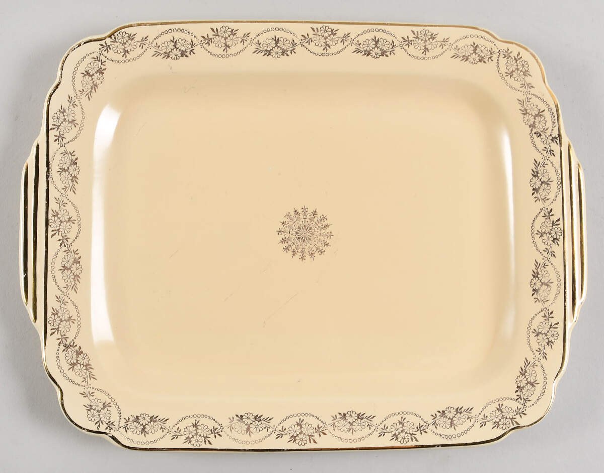Garland 12" Oval Serving Platter by Homer Laughlin -1