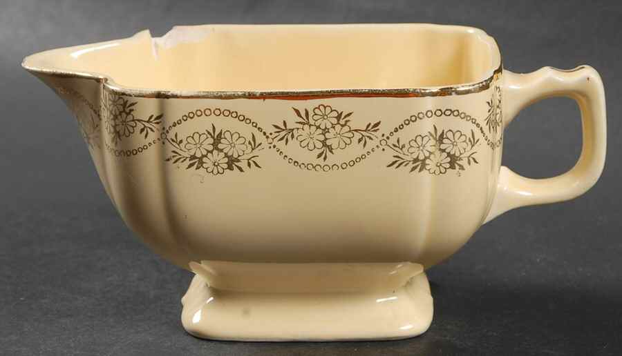 Garland Creamer by Homer Laughlin -1