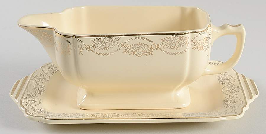 Garland Gravy Boat & Underplate/Relish by Homer Laughlin -1