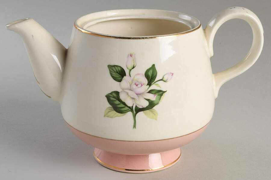Glenwood Teapot No Lid by Homer Laughlin -1