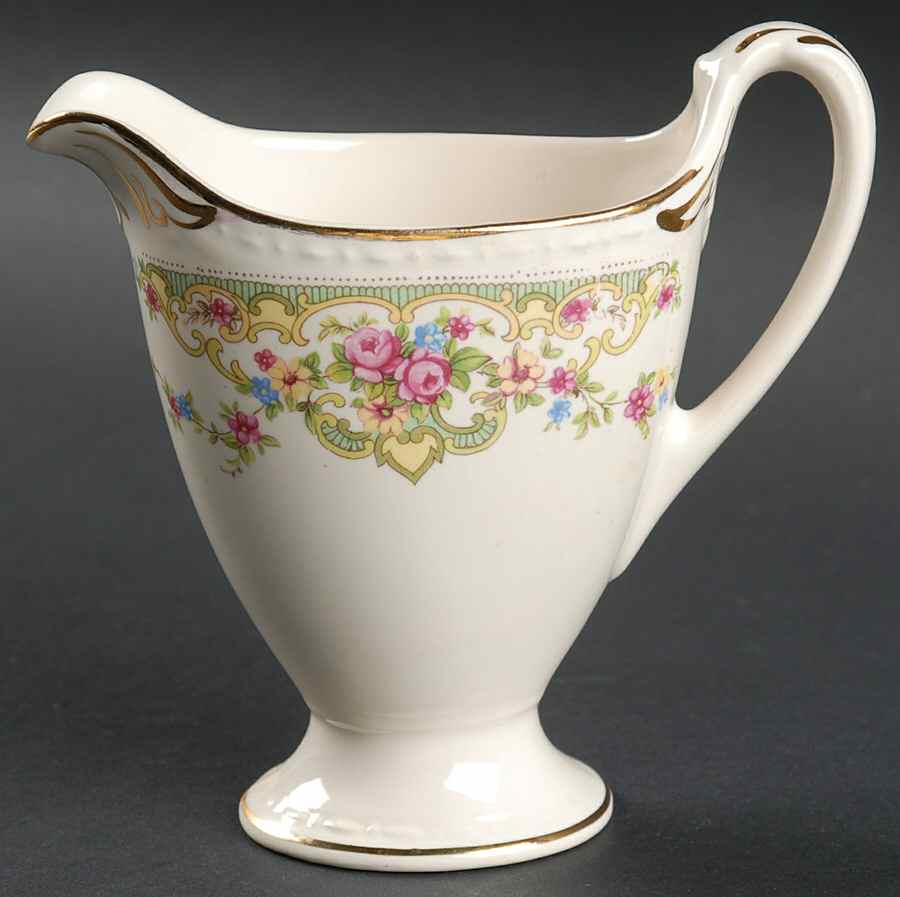 Gobelin Creamer by Homer Laughlin -1