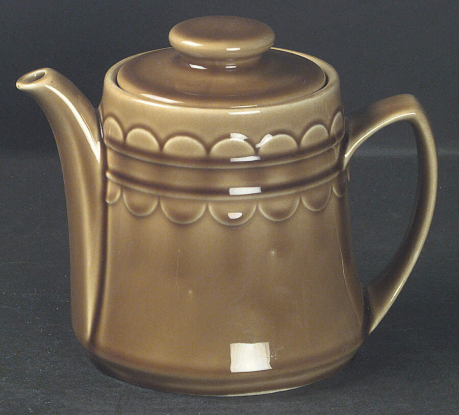 Golden Harvest Teapot & Lid by Homer Laughlin -1