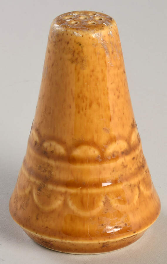 Golden Harvest Pepper Shaker by Homer Laughlin -1