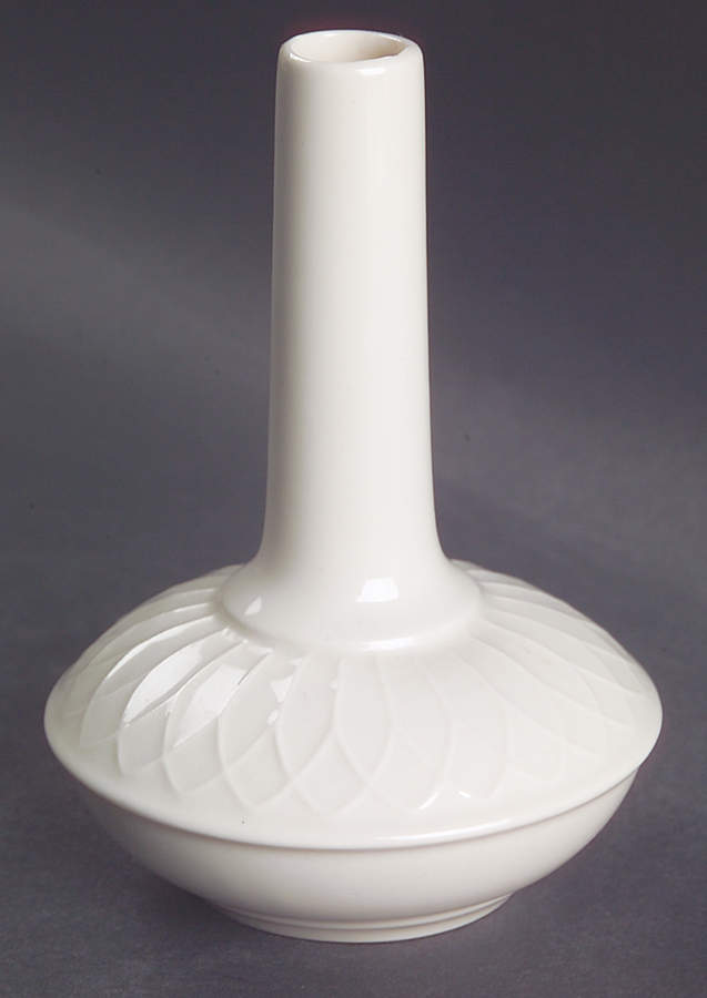 Gothic (Wide Rim) 4" Bud Vase by Homer Laughlin -1