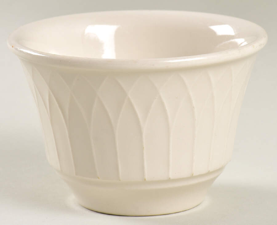Gothic (Wide Rim) Bouillon Cup by Homer Laughlin -1