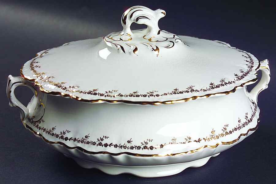 H111 Round Covered Vegetable by Homer Laughlin -1