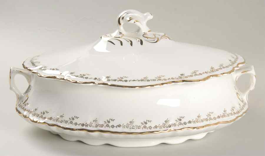 H111 Oval Covered Vegetable by Homer Laughlin -1
