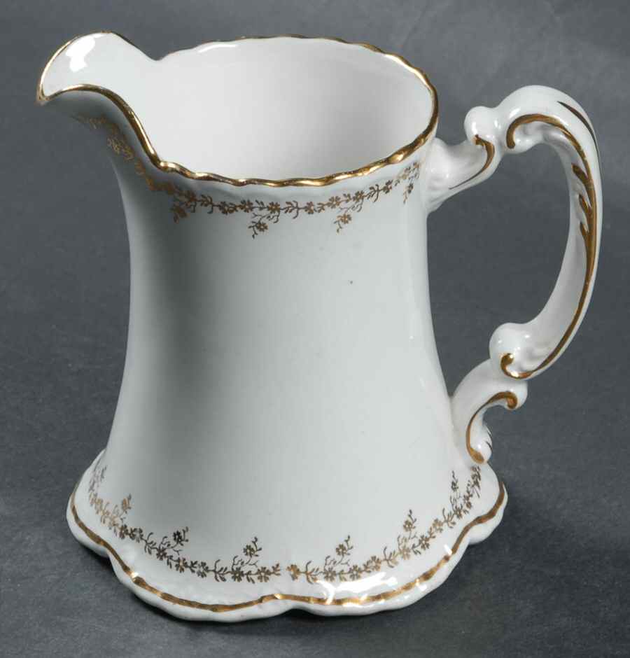 H111 Creamer by Homer Laughlin -1